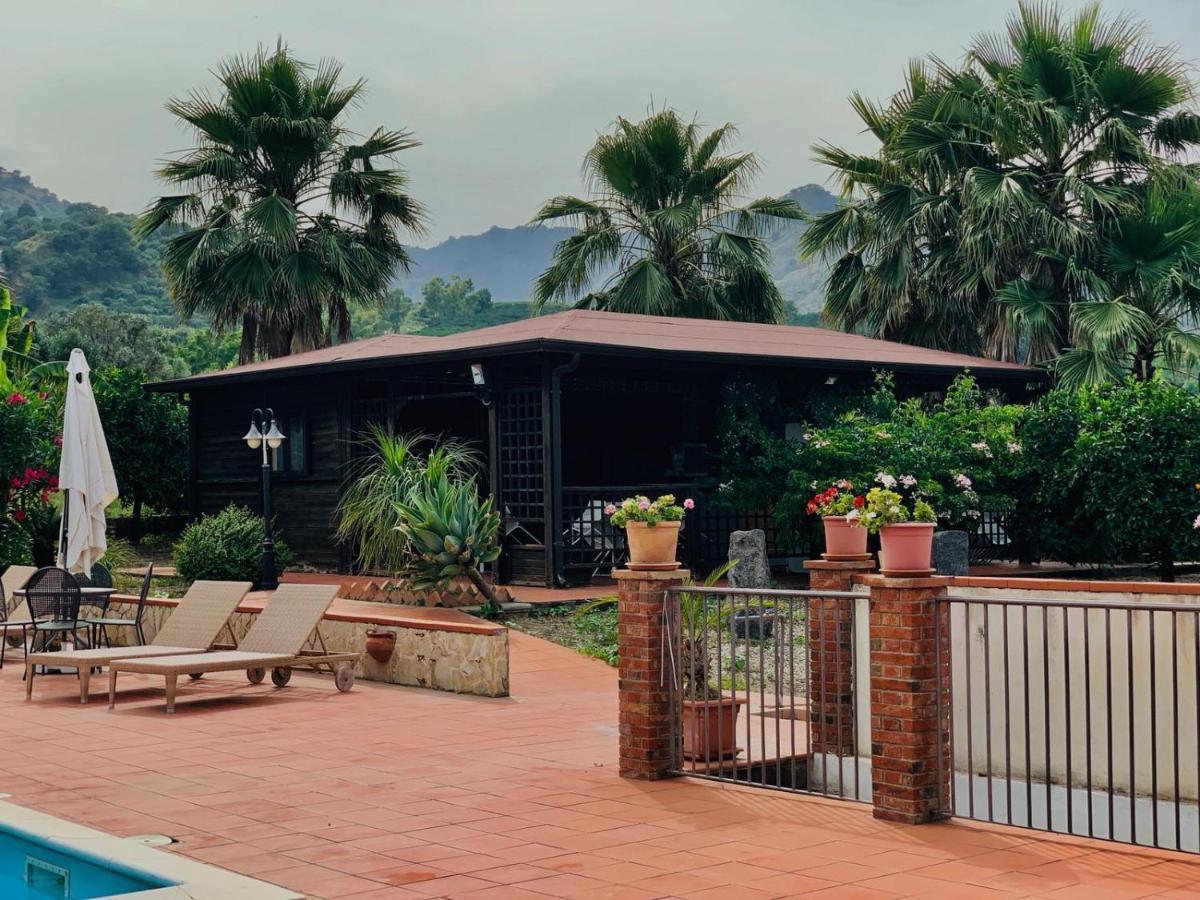 Il Giardino Delle Zagare Villa Калатабиано Екстериор снимка